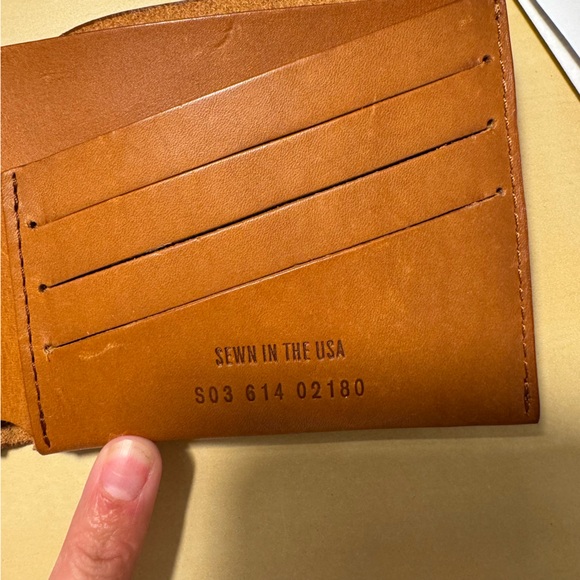 Shinola Bi-Fold wallet - Picture 3 of 5